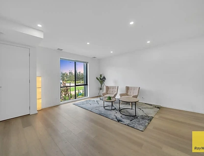 181 Frontier Avenue, Aintree, VIC 3336, 3 침실, 2 욕실, Townhouse