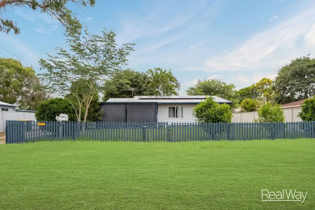 8 France Street, Eastern Heights, QLD 4305