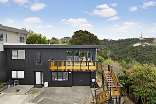 2/7 Morice Place, Torbay, North Shore City