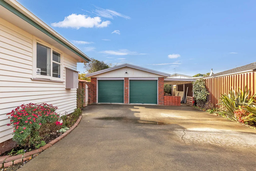 Paraparaumu 4ਬੈੱਡਰੂਮ Super Central Family Retreat in Paraparaumu