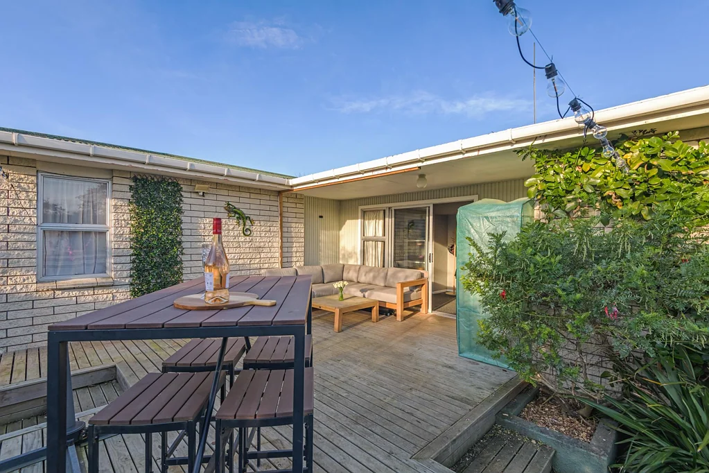 15 Acacia Street, Kelvin Grove, Palmerston North City, Manawatu-Wanganui
