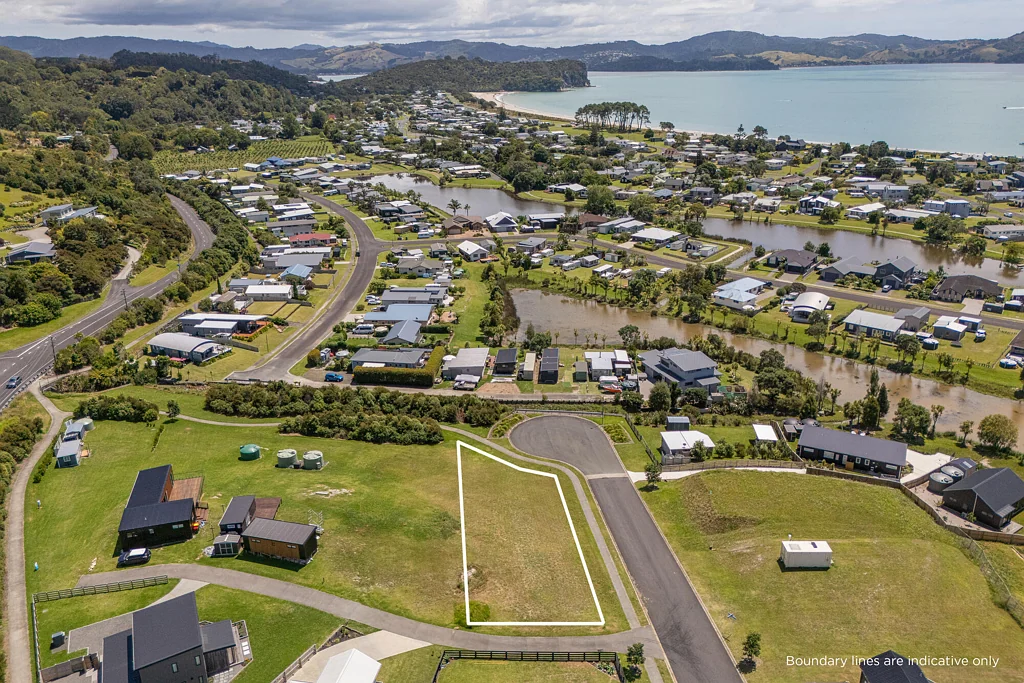 Cooks Beach Elevated North-West Facing in Quiet Cul-de-Sac