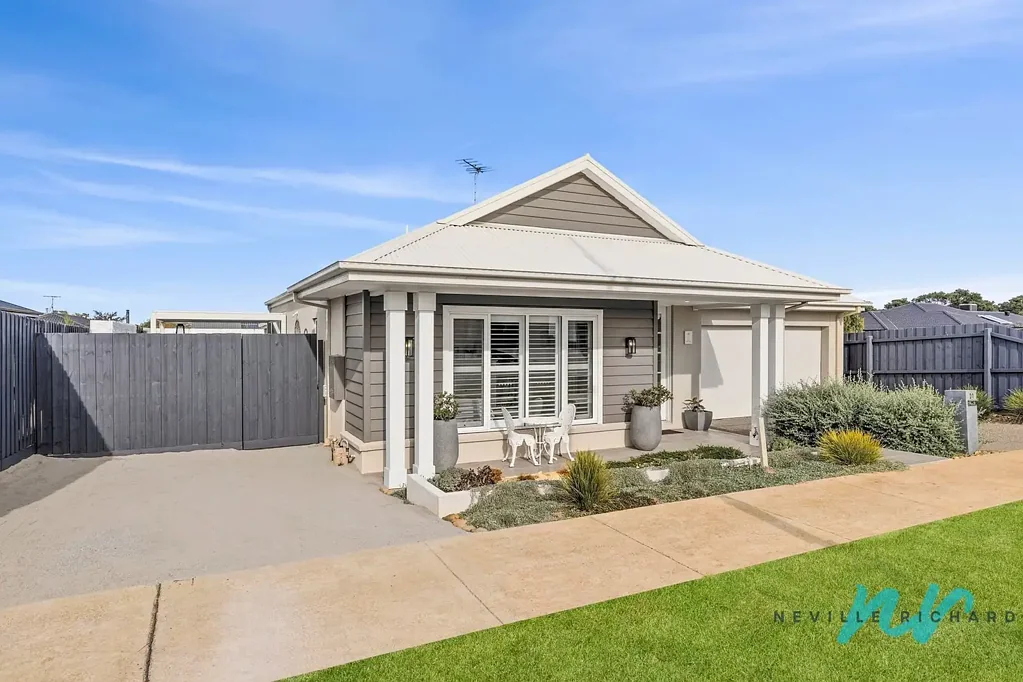 31 Pardolote Crescent, St Leonards, VIC 3223