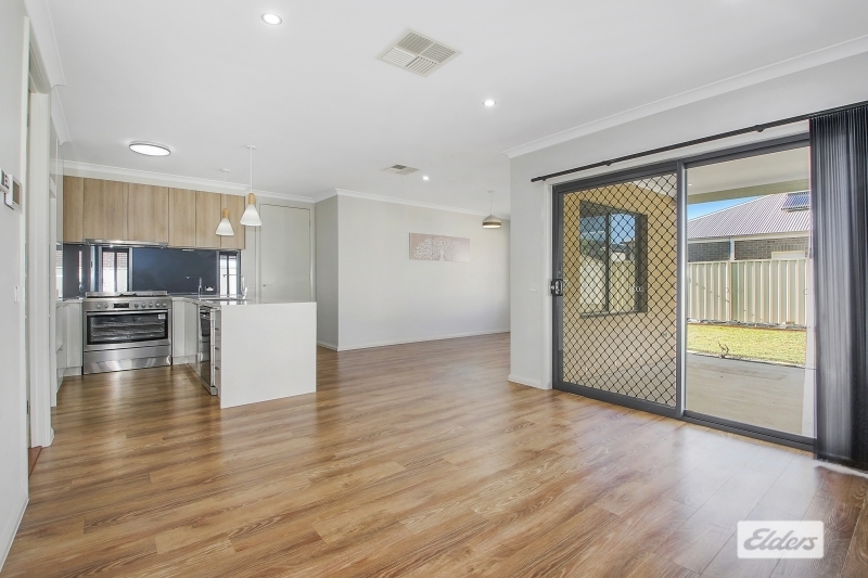 5 ASHBURTON CCT, WEST WODONGA VIC 3690, 0房, 0浴, House