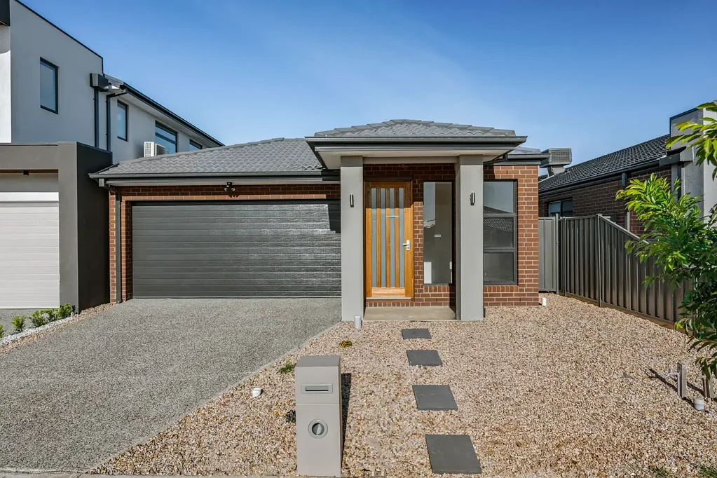 Wollert 4房  Experience modern elegance and effortless living at 6 Moscato Street, Wollert - Now for Sale.