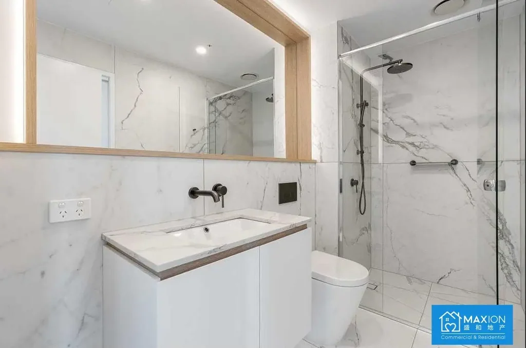 Stunning 15th-Floor Apartment in Box Hill – Panoramic Views & Resort-Style Living