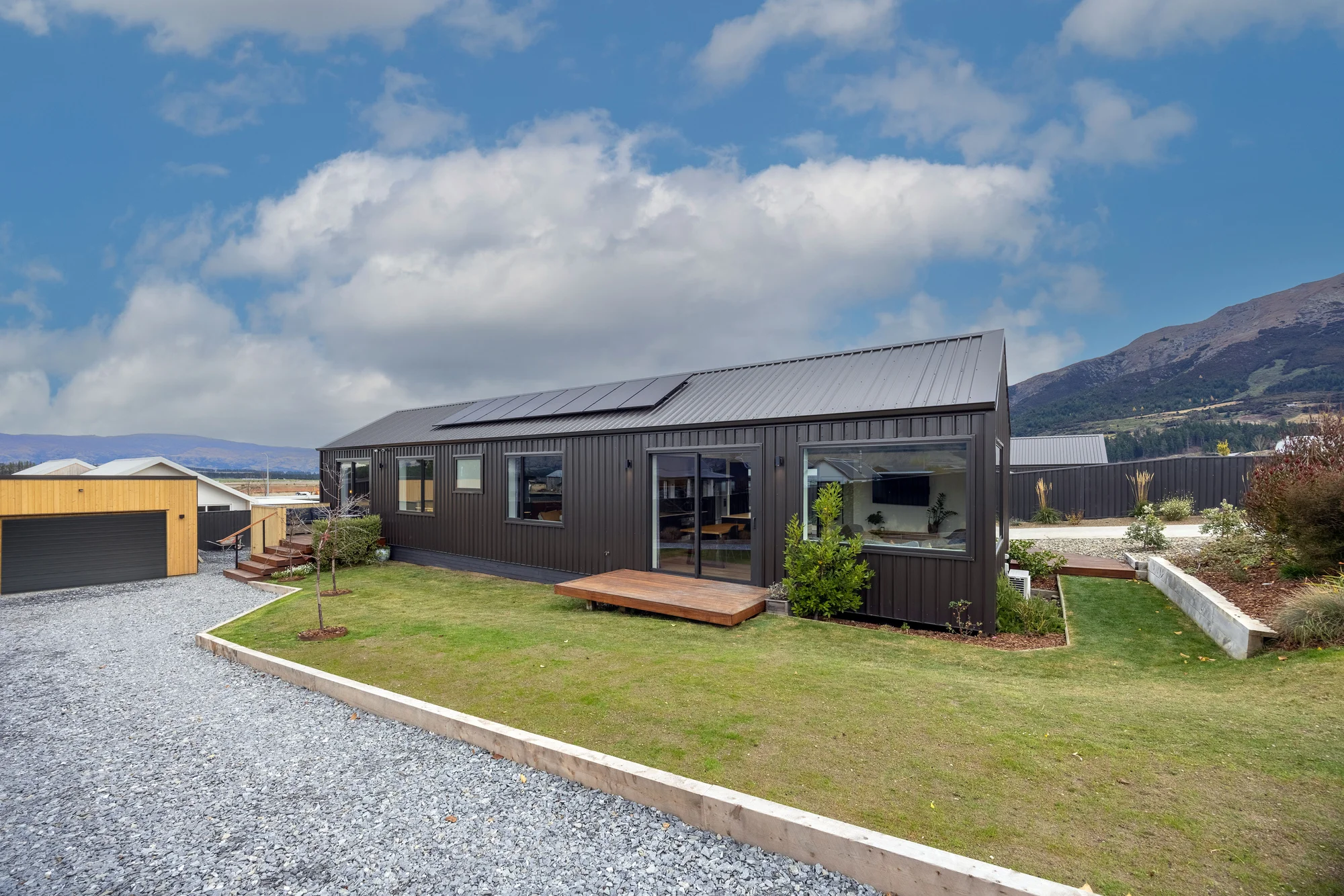 Lake Hawea 3कमरा Big on Quality, Big on Views