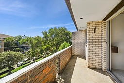 10/4 Ramsay Street, Collaroy