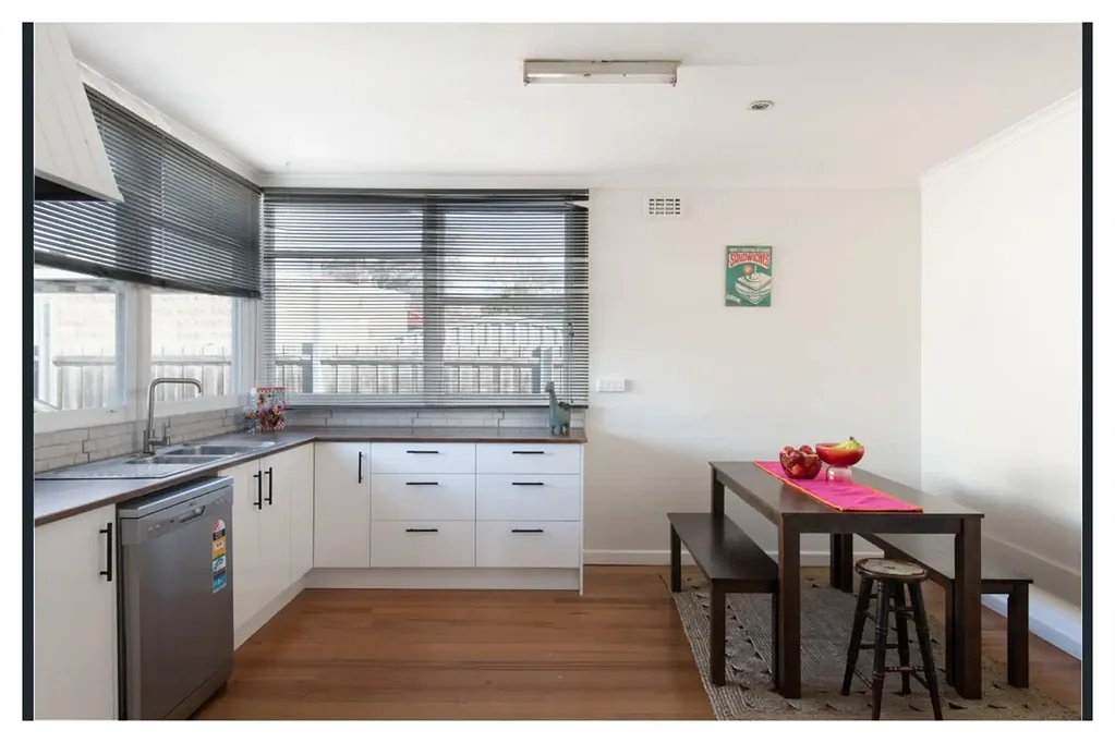 Newstead 4房  THIS SPACE: Convenient location + Convenient Space!