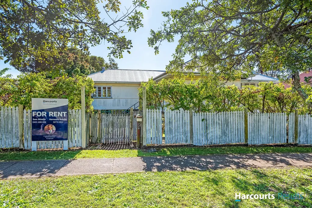 Leased by Sam Skinner  Charming Post-War Home with air-conditioning and side access to large back yard  - 6 month lease only