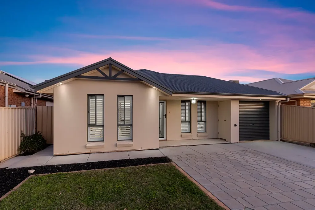 Seaford Meadows 4 Bedroom The entertainer is here!