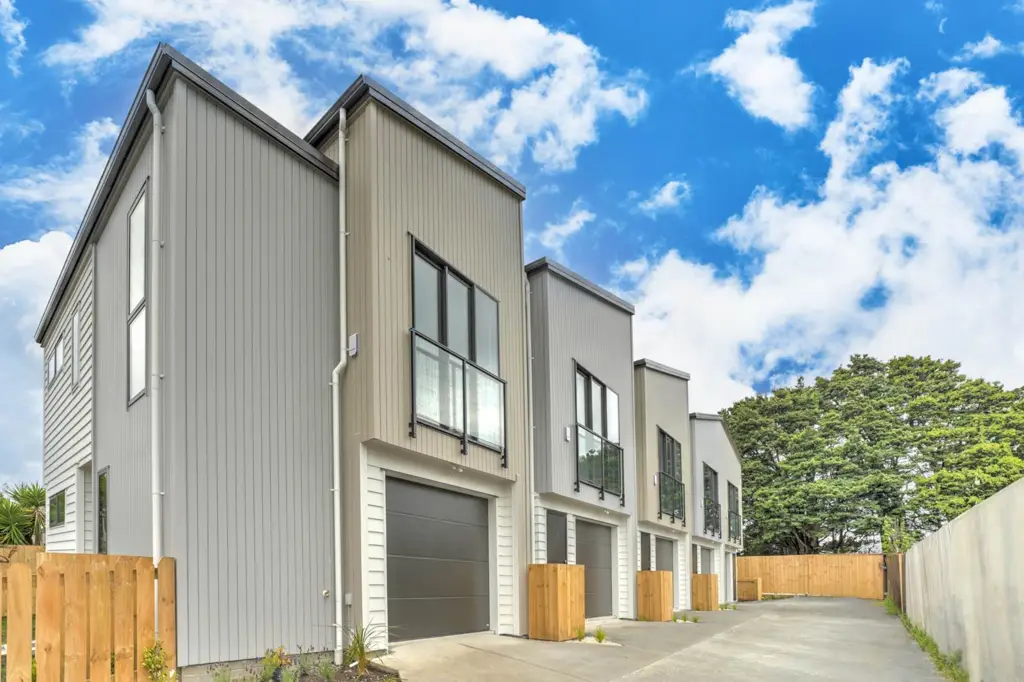 Wattle Downs 3ห้องนอน New Freehold Home - First Home Buyers & Investors!