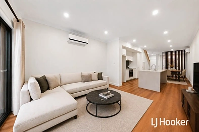 103 Waterhaven Boulevard, Point Cook, VIC 3030, 2房, 2浴, Townhouse