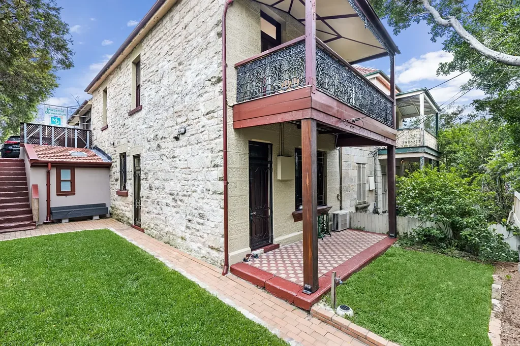 Drummoyne 3部屋 A sandstone treasure with Mixed Use zoning