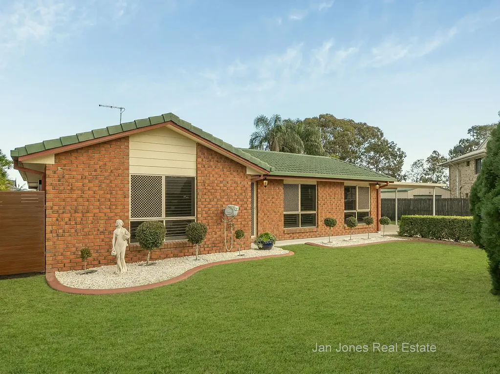 Rothwell 3房 宁静地段的精美住宅 BEAUTIFUL HOME IN A QUIET LOCATION