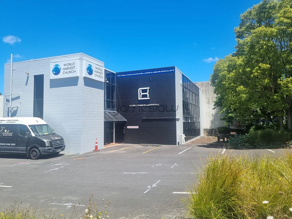 Wairau Valley Wairau Valley Roadfront Upstairs Office 250m2