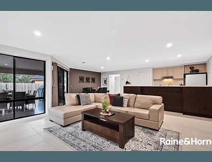 110 Sunset Views Boulevard, Tarneit, South West Melbourne, 4 Bedrooms, 2 Bathrooms, House