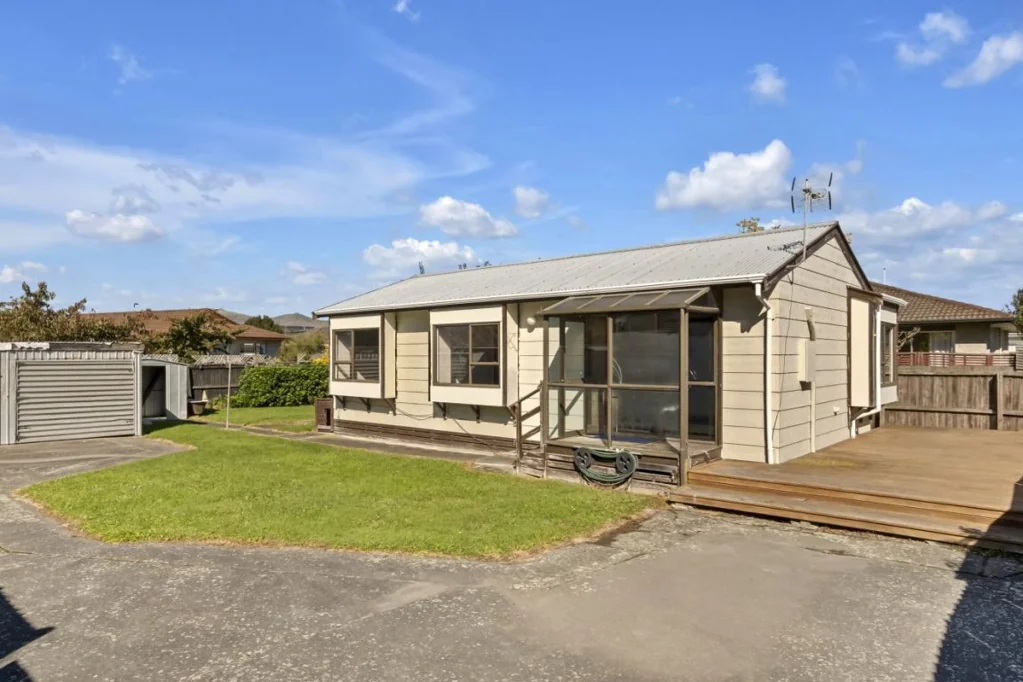 Woolston 2房  Private, standalone of plenty of street parking