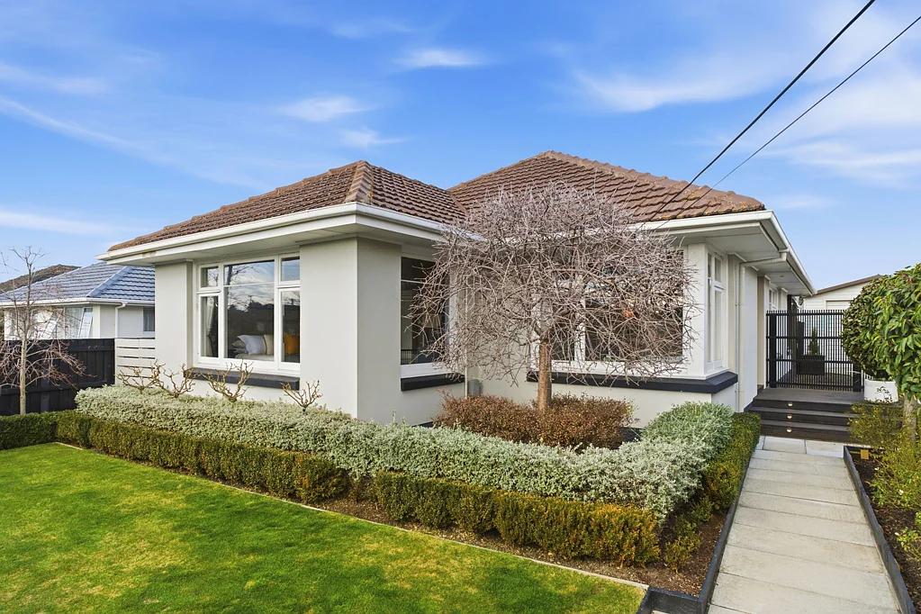 Shirley 3Moenga HIGH DENSITY LAND - LIVE NOW, DEVELOP LATER