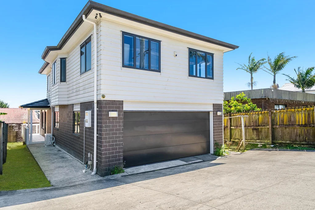 Papatoetoe 5 Bedroom Smart buying in top Papatoetoe location!