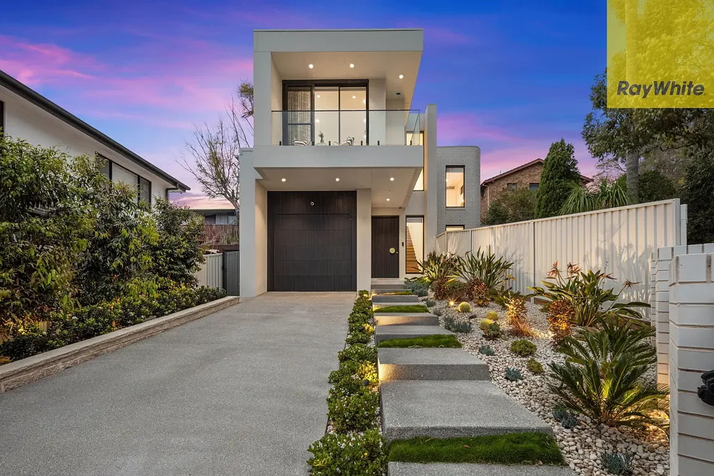 Padstow 5Phòng ngủ Brand-New Double Brick Luxury with High-End Finishes