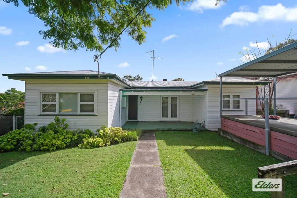 24 Hinten Crescent, Taree, NSW 2430