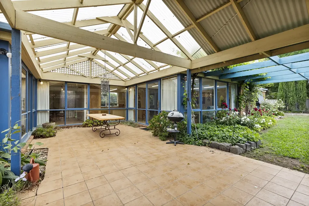 Spacious 4 Bedroom Home - Great Location!