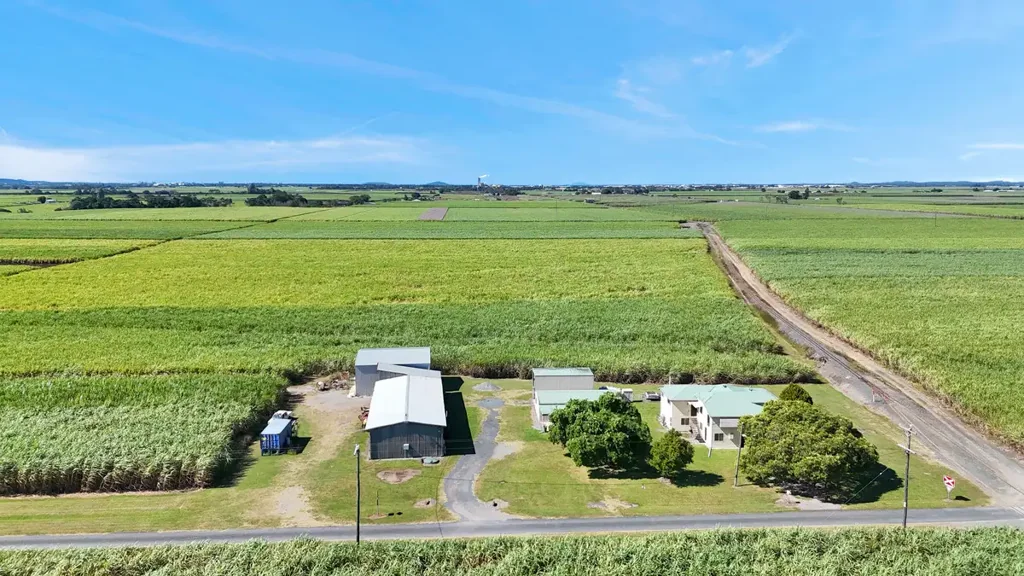 Alexandra  Riverfront Farm - Alexandra