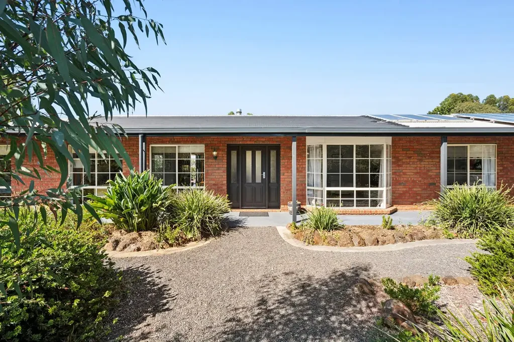 Bannockburn 4部屋 Country Living Awaits - 4-Bedroom Home with Horse Paddocks & Expansive Shedding on 4.64 Acres!
