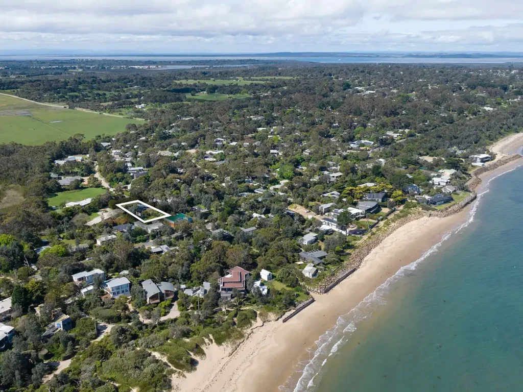 35 Victoria Avenue, Somers, VIC 3927