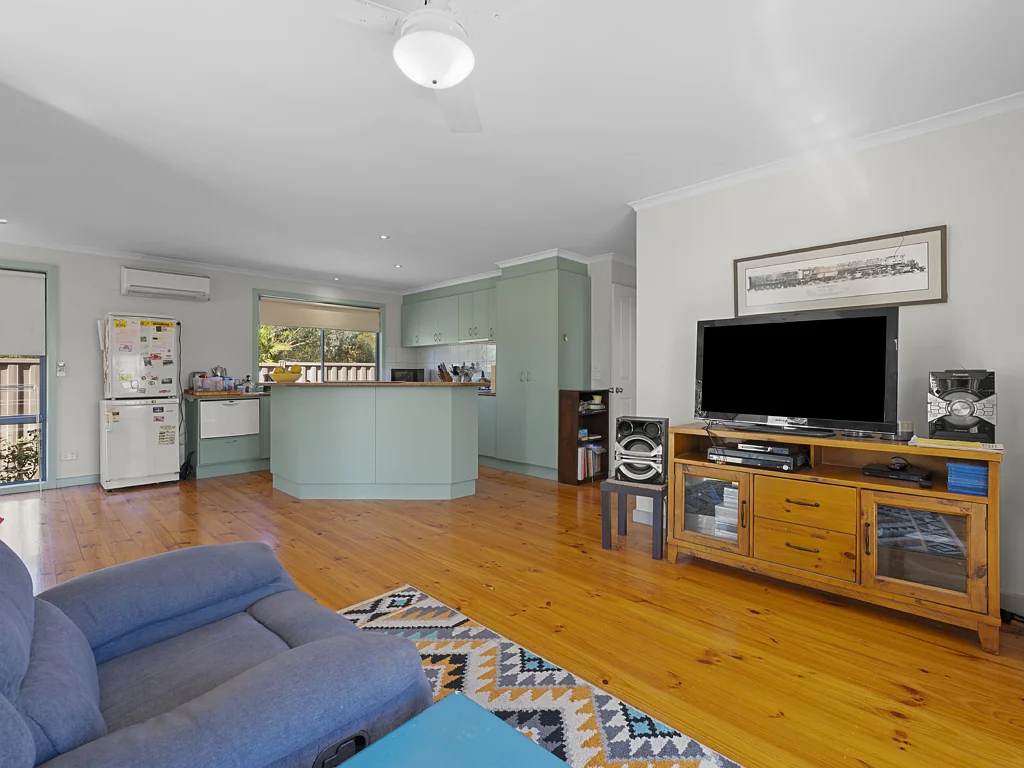 Euroa 2침실 Comfortable 2br Home ? Open Plan Living ? Polished floorboards ? Solid Shed ? 767m2 Block