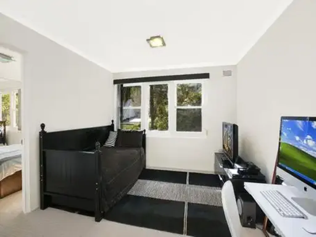 Beachside one bedroom apartment