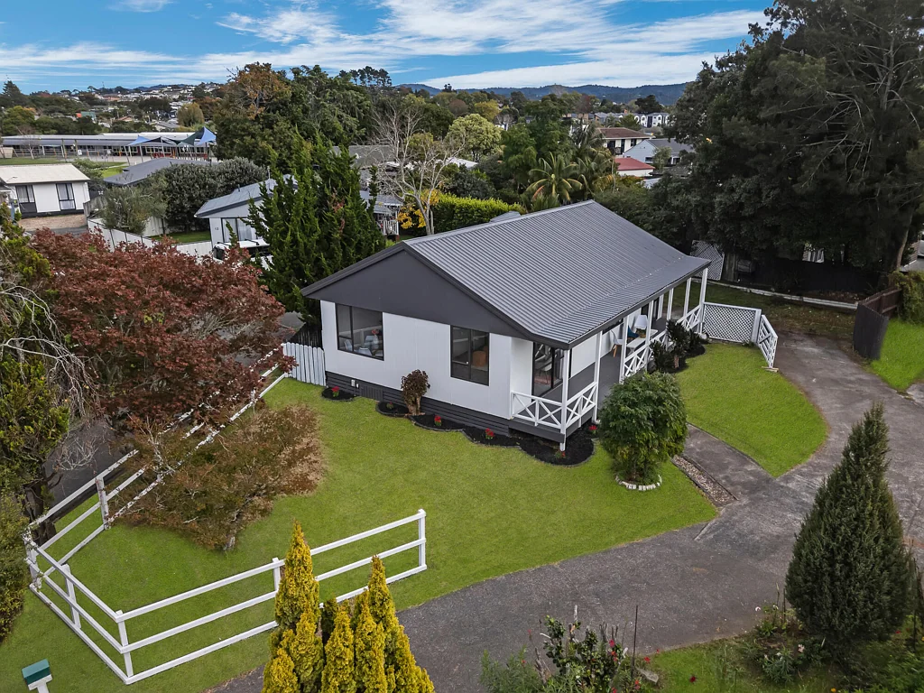 Ranui 3房  Freshly Renovated & Packed with Value!!