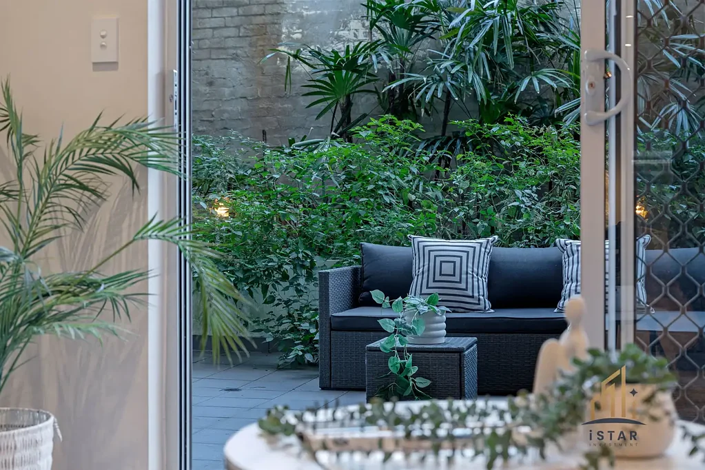 Camperdown 3ห้องนอน Modern Three-Bedroom Apartment in Vibrant Inner-West Location