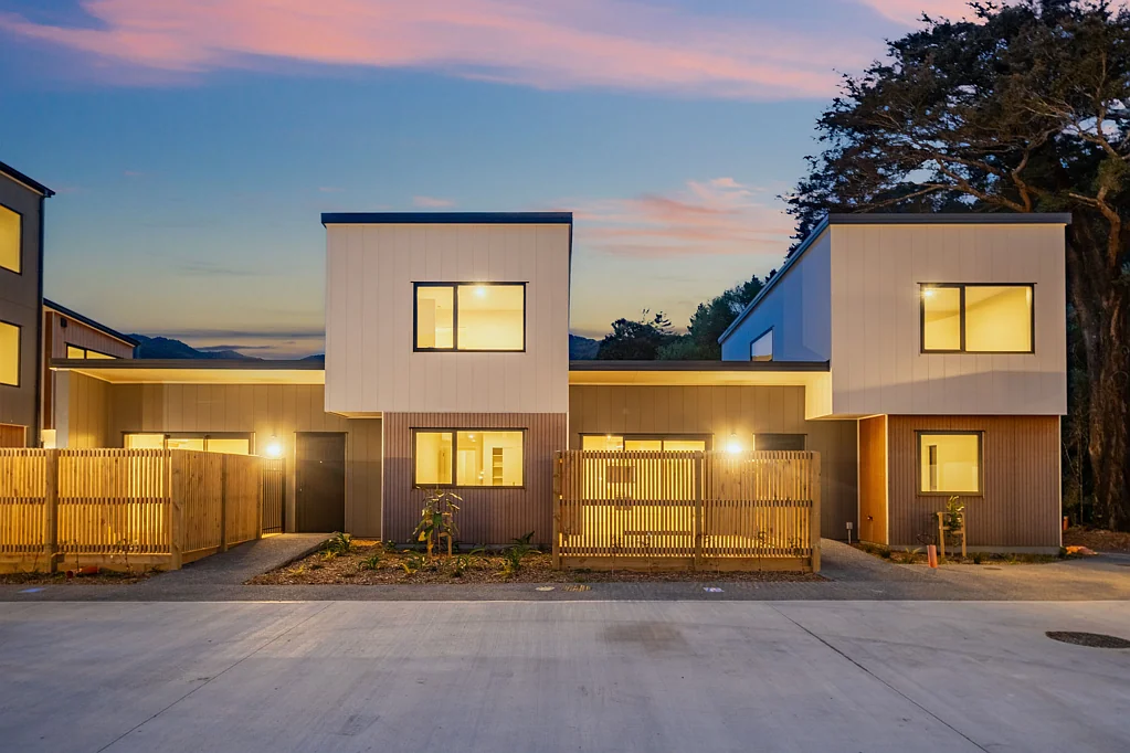Stokes Valley 3 Slaapkamer Warm Safe Accessible Living  BEO $699,000