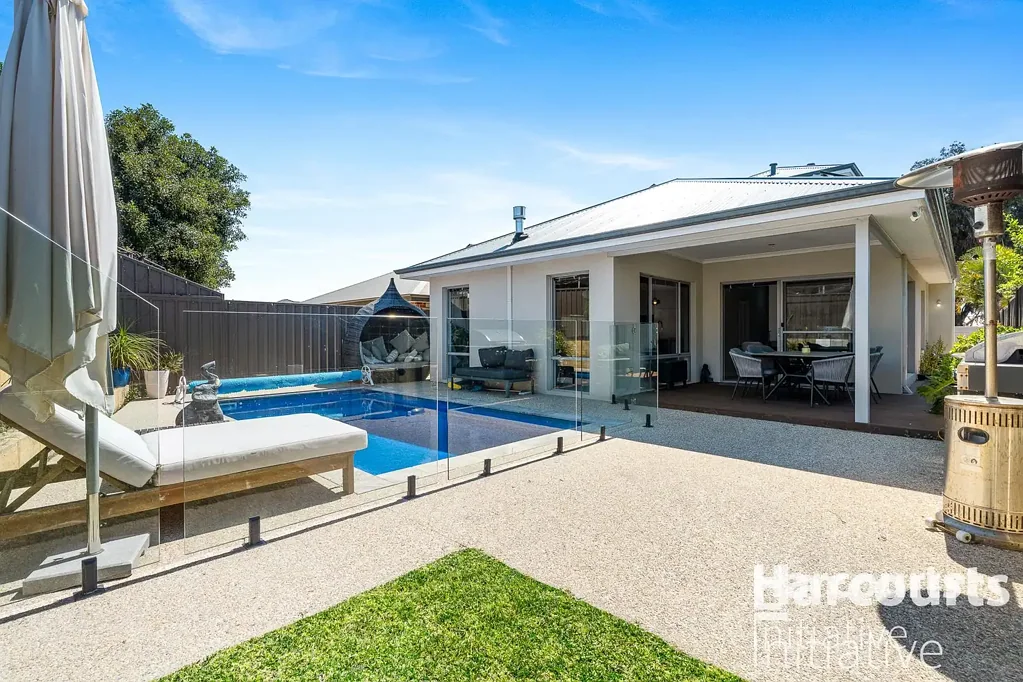 Balcatta 4房  Stunning Two-Storey Luxury Home in the Heart of Balcatta