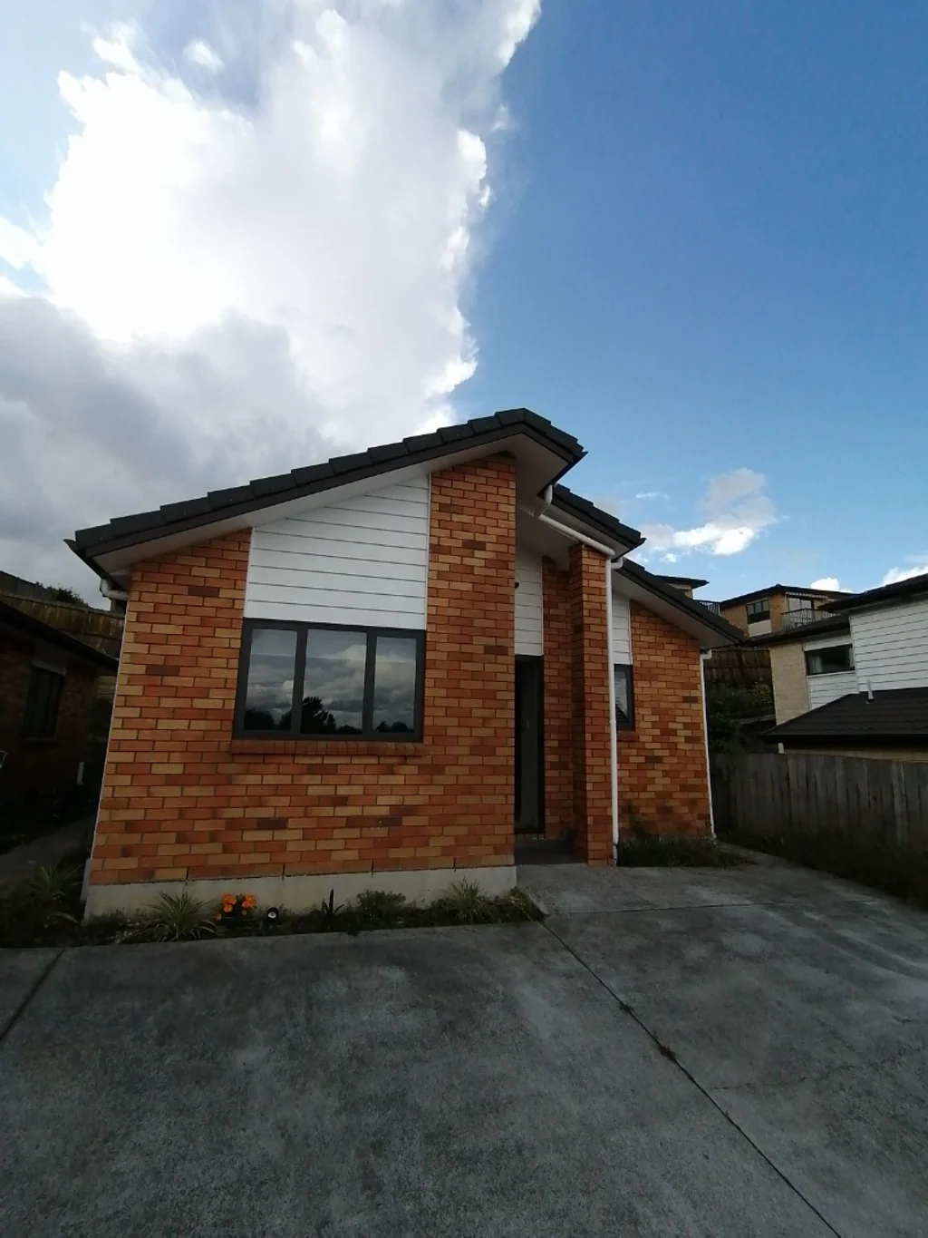 Here's a lovely 2 bedrooms and 1 bathrooms property  in Massey.