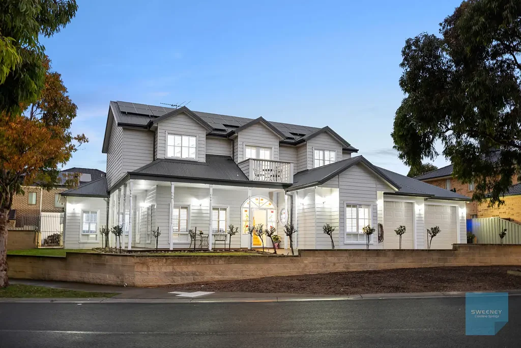 19 Caesia Way, Caroline Springs, VIC 3023