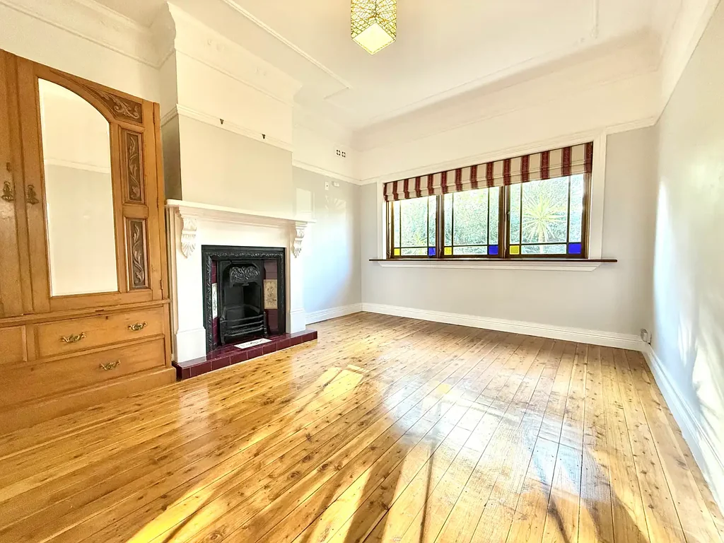 Spacious 3 Bedroom Home with utilities included