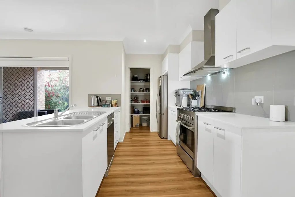 Manor Lakes 3침실 Modern Family Living with Stylish Interiors !!