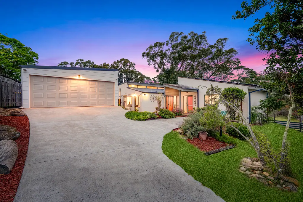 Westleigh 4 Bedroom Blissful family appeal with second residence in private schools pocket