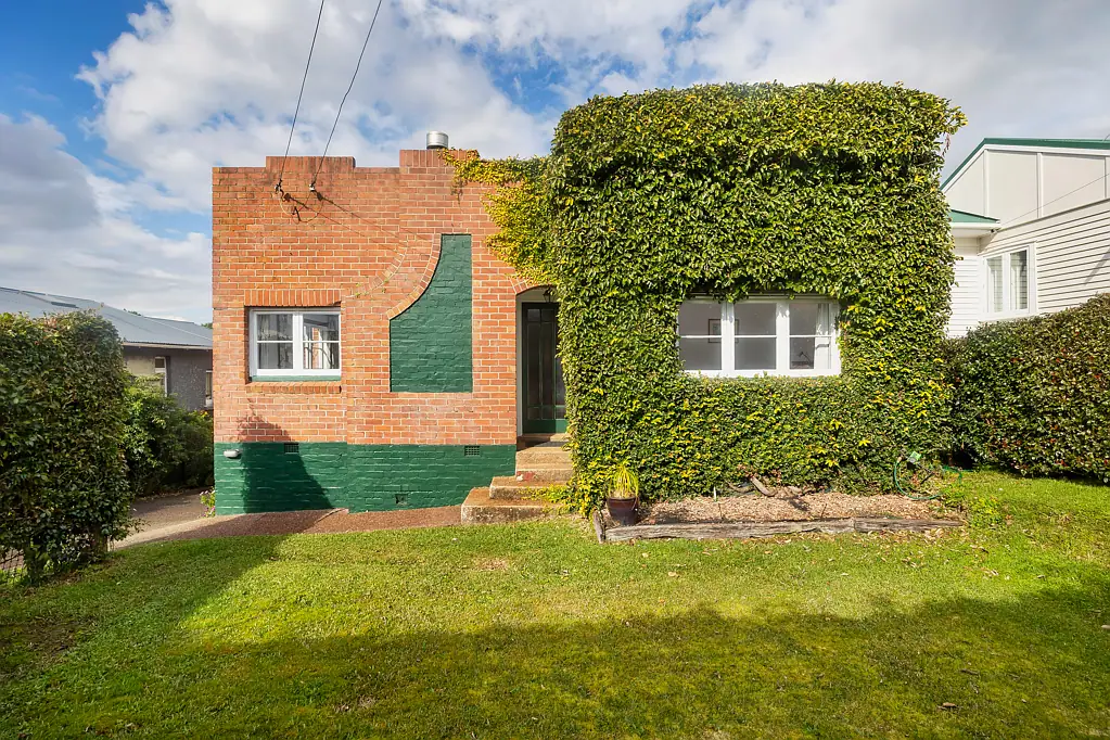 Sandringham 2Kwarto Character, Scenic Location, Endless Potential