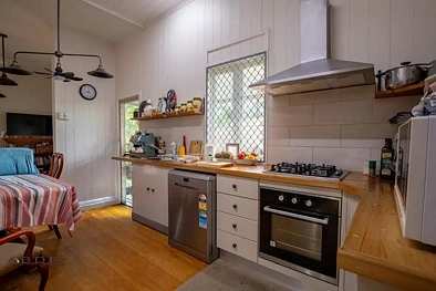 27 James St, Howard, QLD 4659, 3房, 3浴, House