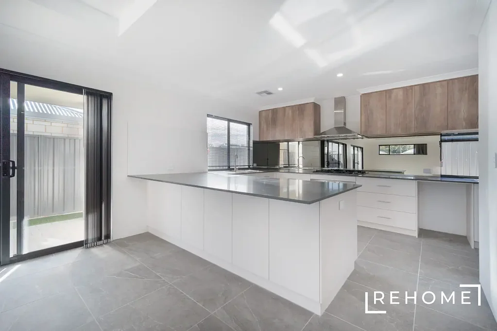 Brand New Luxury Family Home in Harrisdale High School Catchment