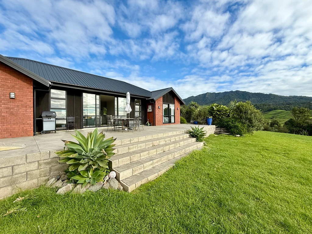 669A Te Hutewai Road