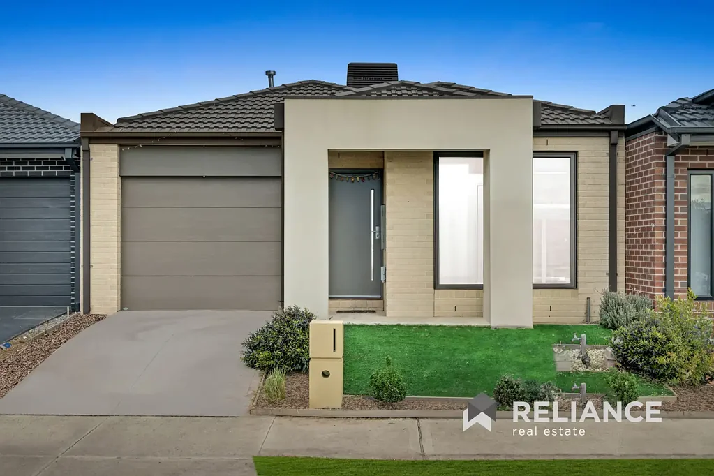 Beautiful 3-bedroom house in the heart of Tarneit !!!