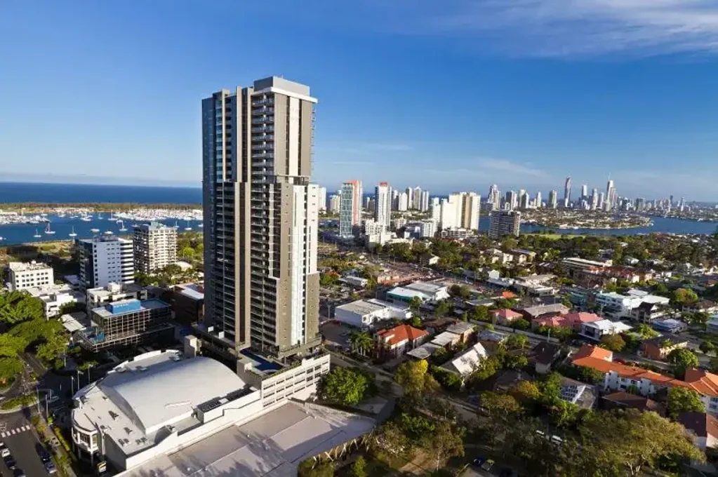 Southport 3 Bedroom BEAUTIFULLY UPDATED LARGE NORTH 3 BED - VICTORIA TOWERS LUXURY RETIREMENT LIVING
