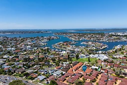 8/53 Shoalhaven Road, Sylvania Waters