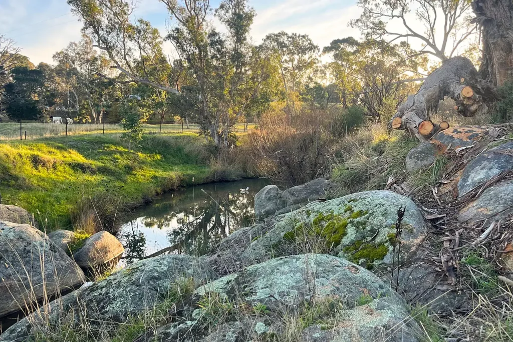 Metcalfe A Rare 5-Acre Property with Creek, Views & Space to Build