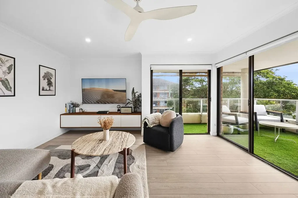 Stylish Coastal Retreat Moments from Dee Why Beach